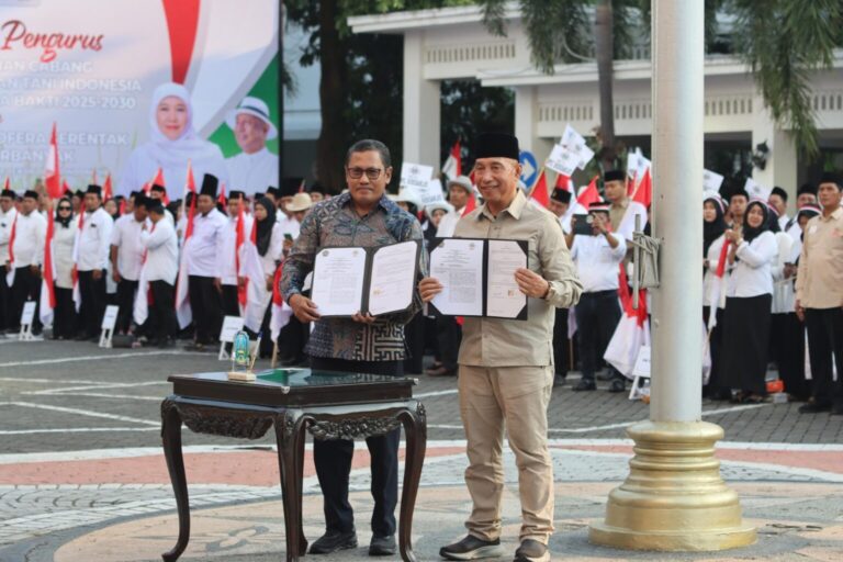 UMM Teken MoU dengan HKTI bersama Gubernur Khofifah